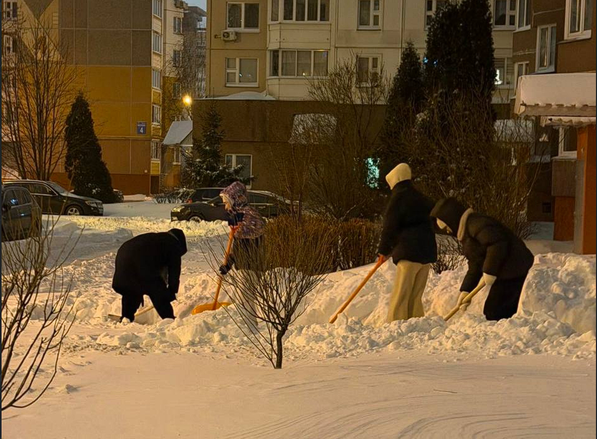 Ð¡ÑÐ¾Ð¿-ÐºÐ°Ð´Ñ Ñ Ð²Ð¸Ð´ÐµÐ¾. ÐÐ¸Ð½ÑÐ°Ð½Ðµ Ð²ÑÑÐ»Ð¸ ÑÐ¸ÑÑÐ¸ÑÑ Ð´Ð²Ð¾ÑÑ