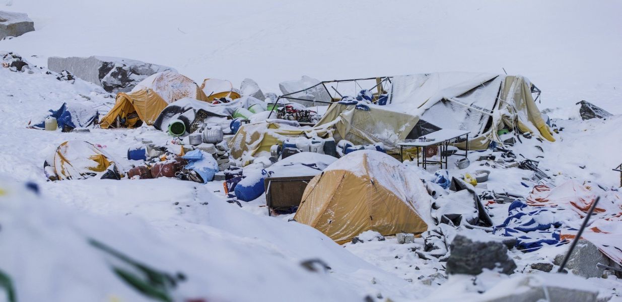 Ð­Ð²ÐµÑÐµÑÑ. ÐÐ°Ð»Ð°ÑÐ¾ÑÐ½ÑÐ¹ Ð»Ð°Ð³ÐµÑÑ. Ð¤Ð¾ÑÐ¾ - Reuters