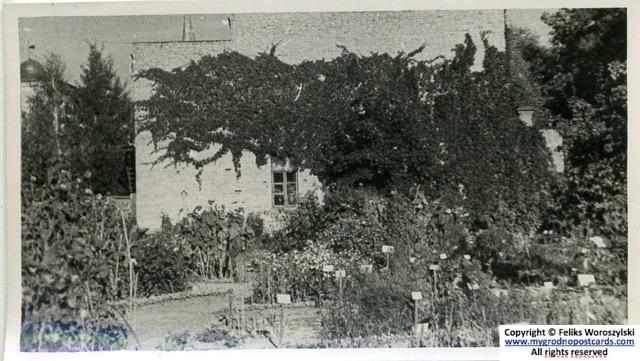 Ð¡Ð°Ð´ Ð² 20-Ðµ Ð³Ð¾Ð´Ñ, Ð¸Ð· ÐºÐ¾Ð»Ð»ÐµÐºÑÐ¸Ð¸ ÐÐ¾ÑÐ¾ÑÐ¸Ð»ÑÑÐºÐ¾Ð³Ð¾ Ð¤ÐµÐ»Ð¸ÐºÑÐ°