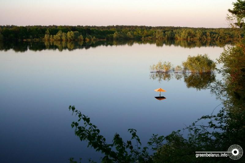 Александр Зозуля. Номинация «Прекрасная». Пляж временно недоступен. «Мы не оставляем после себя мусора и бережно относимся к природе».
